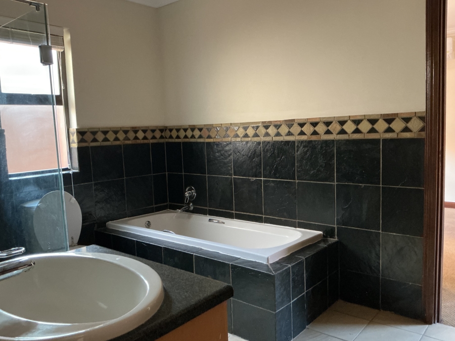 4 Bedroom Property for Sale in Pecanwood Estate North West